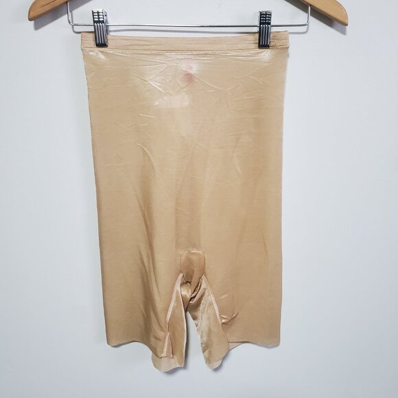 SPANX Skinny Britches Mid-Thigh Shorts Flat Seams Shapewear Beige Nude Womens XL - Picture 2 of 13